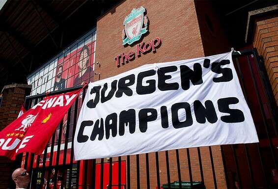 האוהדים יודעים למי צריך לפרגן // צילום: אי.פי.איי