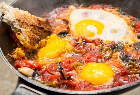 שקשוקה קלאסית. הפרשנות האישית שלי למנה המקורית // צילום: איתיאל ציון