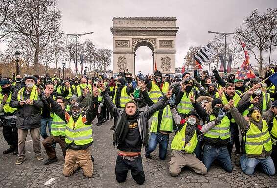 "צרפת הפכה מהמעצמה השלישית בעולם, לשישית". הפגנות "האפודים הצהובים", דצמבר 2018