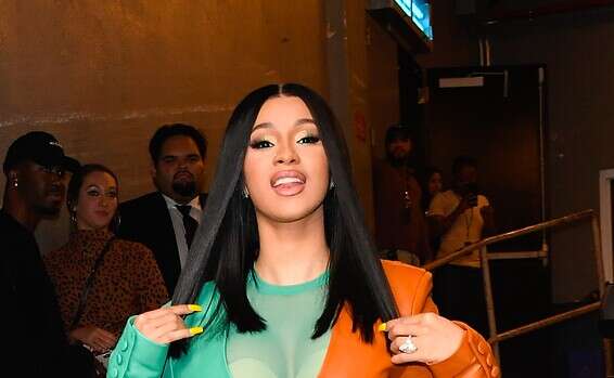 קארדי בי מבטיחה לציית לכללים בערב הסעודית לקראת הופעה בריאד