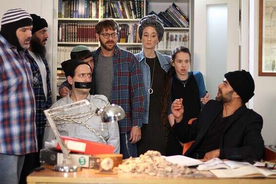 הבמאי יריב הורוביץ: "יש תחושת שליחות, הסדרה עבורם זה עניין אמוני". צילומי "רצים למשנה" 