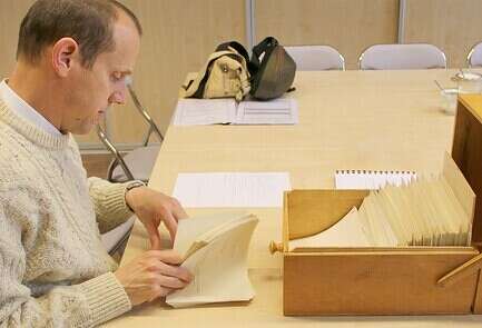 עו"ד דוד שור בארכיון אושוויץ