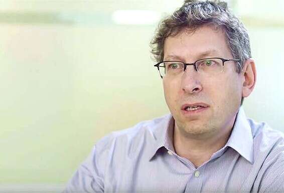 "כל הצוות שלי עובד מהבית". ד"ר זקס