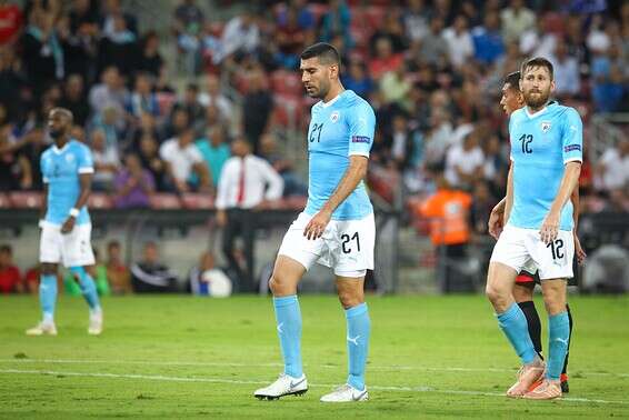 במדי הנבחרת. "תמיד כיף להיות מועמד לשחקן העונה" // צילום: עמי שומן