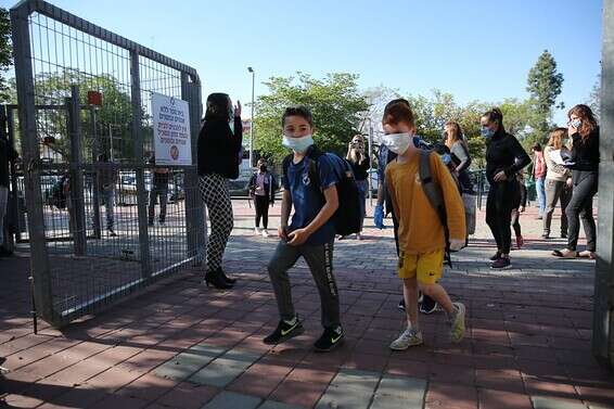 ביה"ס "השלום" במבשרת ציון, הבוקר // צילום: אורן בן חקון