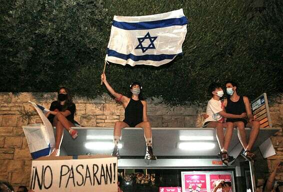 רק 19% מהנשאלים סבורים כי ההפגנות קשורות למצוקות הקורונה // צילום: אורן בן חקון