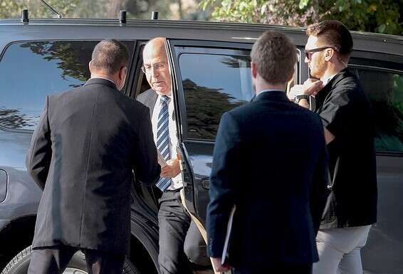 נציגי כחול לבן מגיעים לבית הנשיא לאחר הבחירות הקודמות // צילום: אורן בן חקון