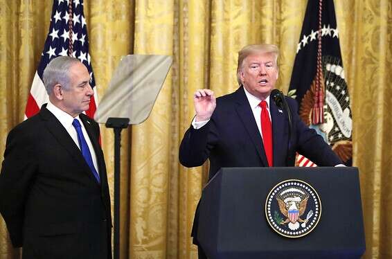 טראמפ ונתניהו במעמד הצגת התוכנית // צילום: אי.פי