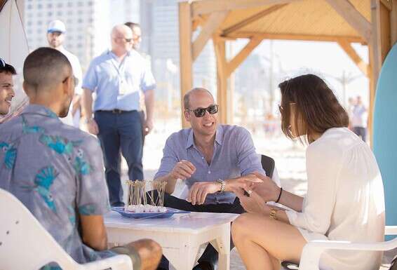 הנסיך וויליאם בביקור ראשון. חוף בת"א // צילום: בן קלמר