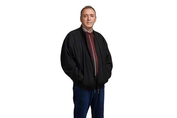 שלום אסייג בתפקיד איזי בכר // צילום: משה נחומוביץ'