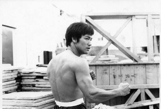 ברוס לי המנוח// צילום: Bruce Lee Family Archive