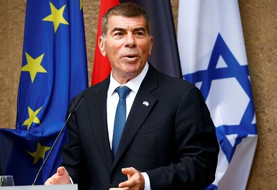 "השארנו את הדלת פתוחה לשכנינו", גבי אשכנזי בברלין // צילום: איי.אף.פי