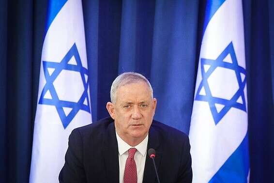 ירד מהעץ? שר הביטחון בני גנץ // צילום: מארק ישראל סלם