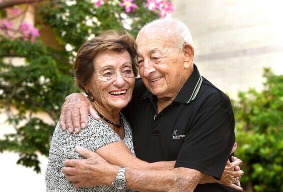 "האהבה האמיתית שלי בחיים". פטר ואסתר, השבוע // צילום: אפרת אשל