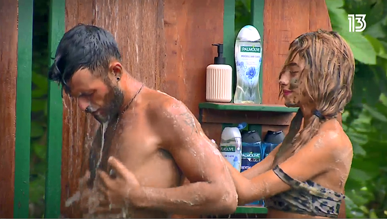 כאילו הם בסלואו מושן // צילום מסך