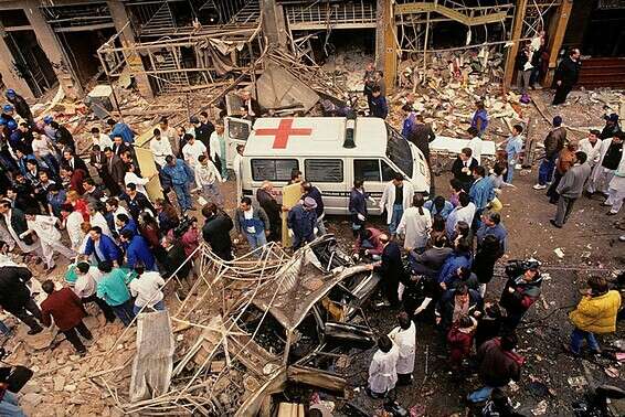 רבים מהקורבנות השתייכו לקהילה היהודית, אבל לפני הכל - הם היו ארגנטינאים" // צילום ארכיון: אי.פי.איי