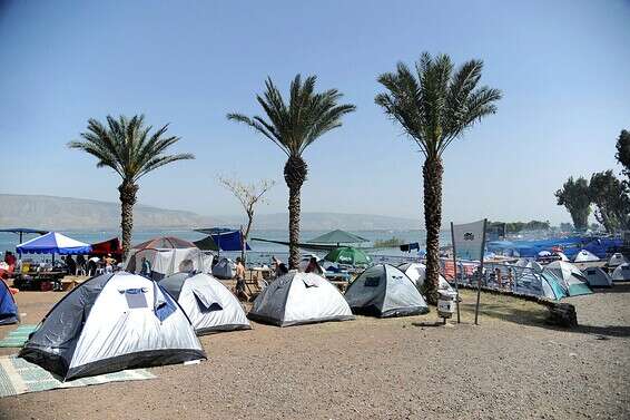 חוף צנברי בכנרת // צילום ארכיון: גיל אליהו - ג'יני