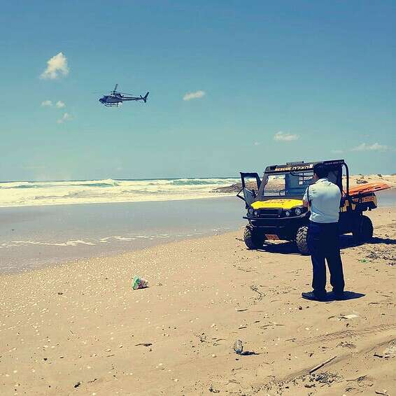 המסוק המאתר // צילום: דוברות משטרת מחוז חוף