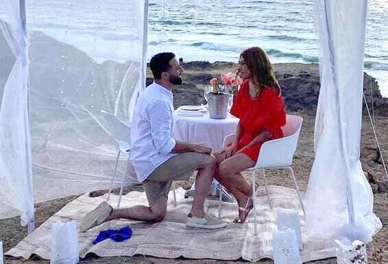 ניר והגר מצטלמים // צילום: מתוך הפייסבוק