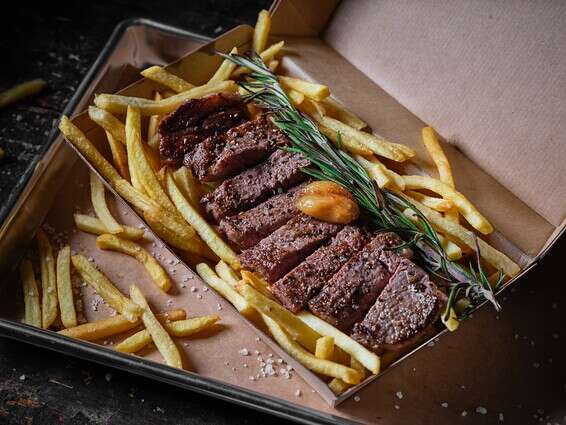 סטייק סינטה בGDB // צילום: אנטולי מיכאלו