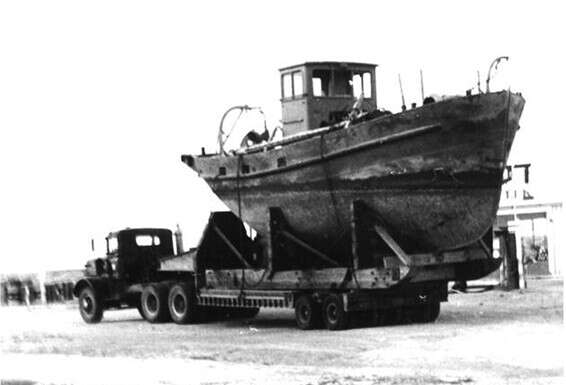 הובלת ספינה לאילת // צילום: מרדכי חן