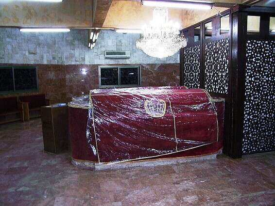 מצבה המיוחסת לרב חיים ויטאל בקרית מלאכי // צילום: ויקיפדיה