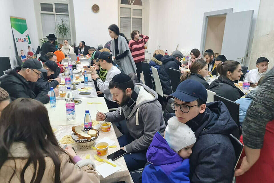 פליטים מאוקראינה מתארחים אצל אנשי הקהילה היהודית במולדובה, לפני יומיים ,