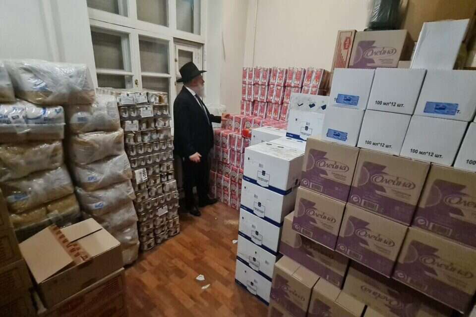 מחסני המזון של חב"ד לפליטים היהודים באוקראינה , חב"ד קייב