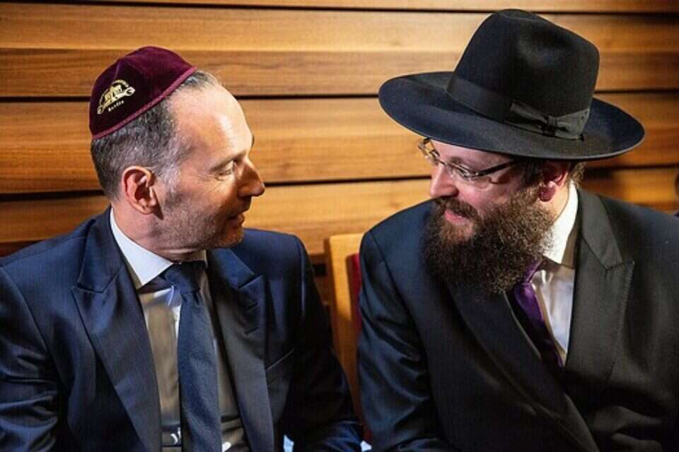 שר החוץ הגרמני מאס, עם הרב הראשי של ברלין // צילום: אי.פי.אי , 