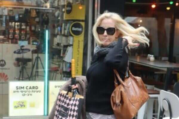 אורלי ויינרמן , ניר פקין