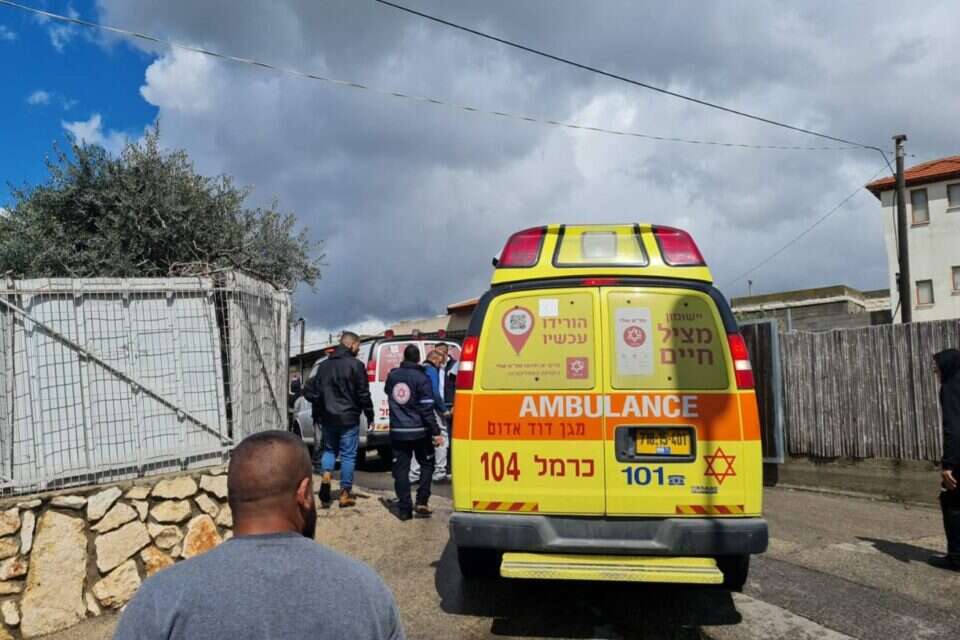 קשיש נספה בשריפה בצפון. ניידת טיפול נמרץ שהגיעה למקום , דוברות מד"א