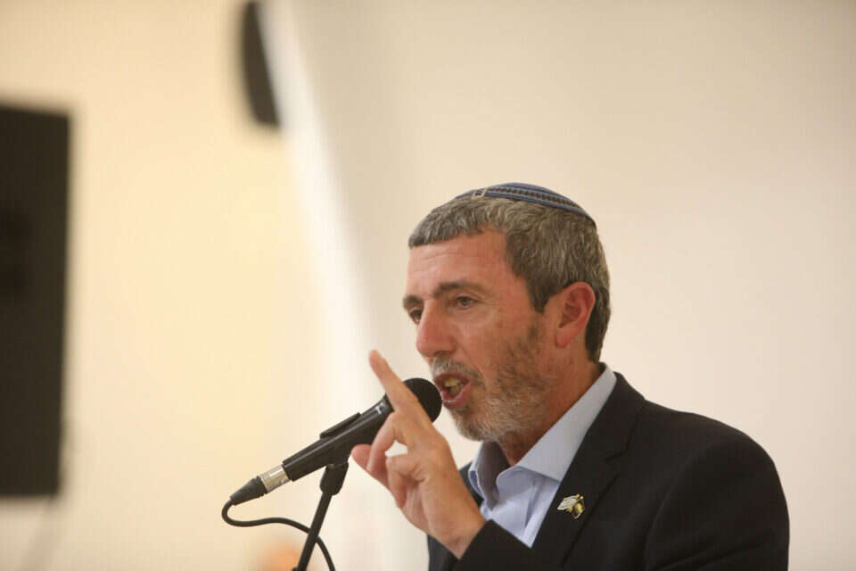 הרב פרץ נואם // צילום: צחי מרים ,