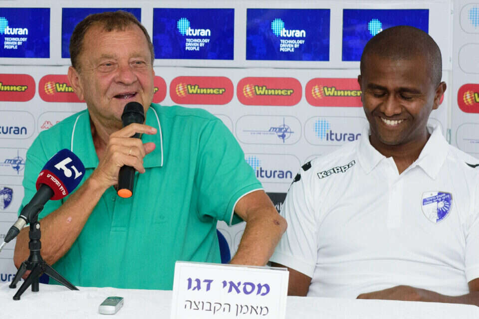 צילום: אייל מרגולין / ג'יני // שרצקי ודגו, אחה"צ במסיבת העיתונאים. בינתיים הם מחייכים ,