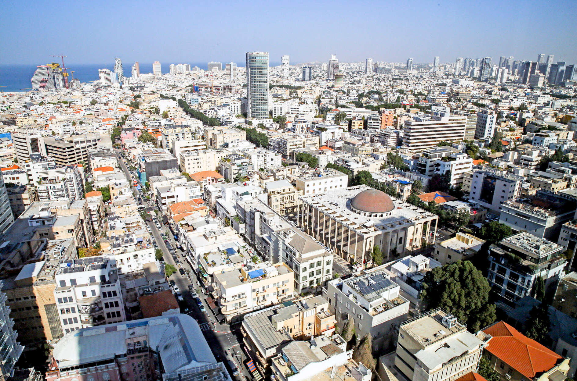 תל אביב. "חגיגת המחירים הסתיימה" // צילום: יהושע יוסף ,