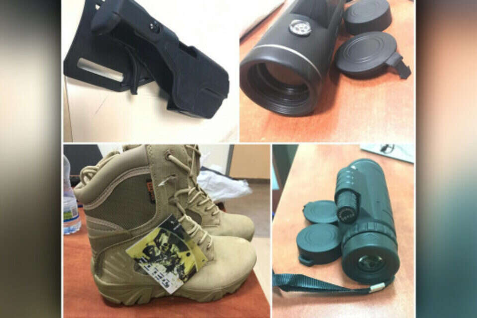 הברחת ציוד בחבילות דואר לעזה// צילום: משטרת ישראל ,