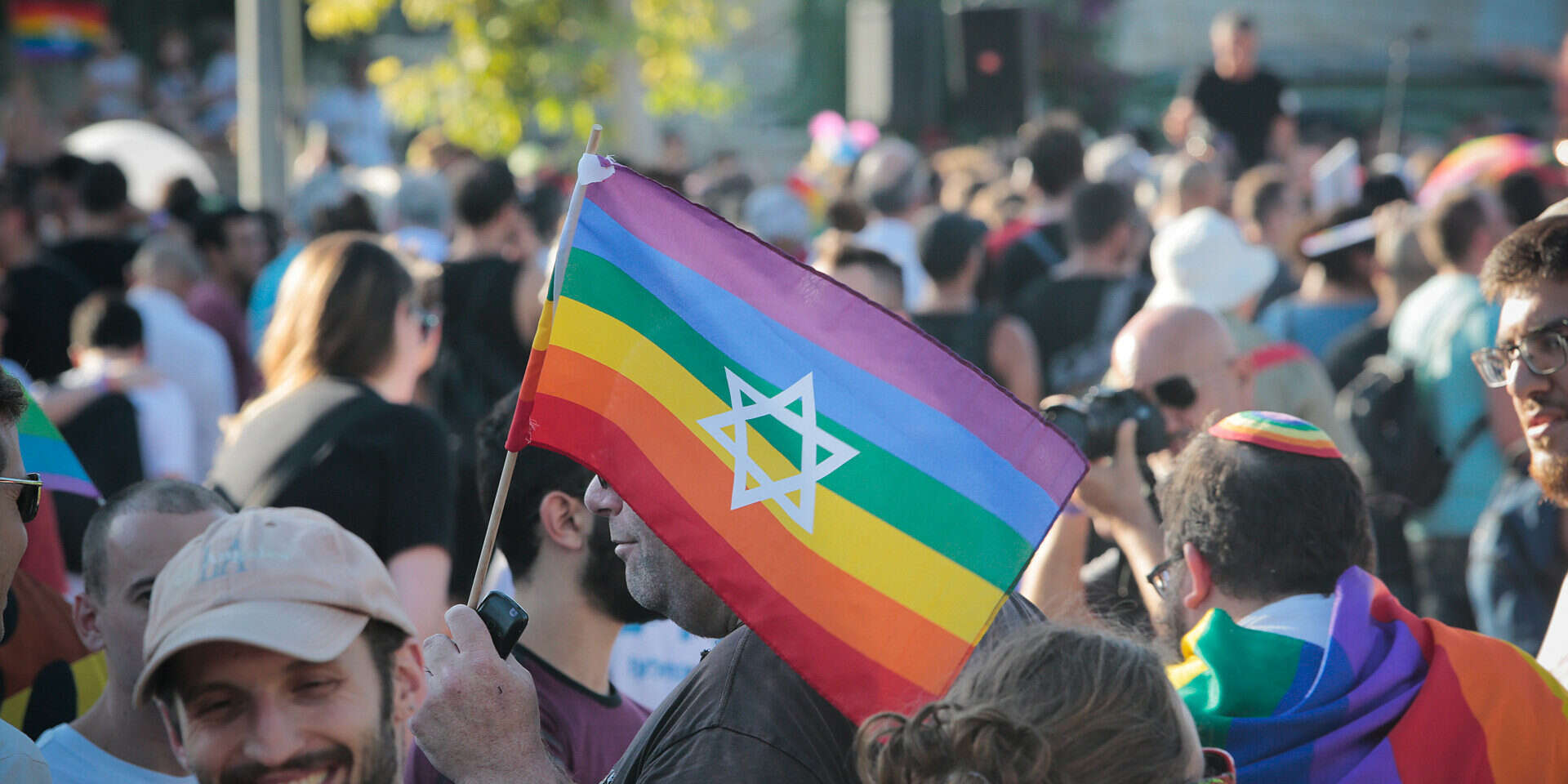 אירוע של הקהילה הלהט"בית (ארכיון). למצולמים אין כל קשר לכתבה , אורן בן חקון