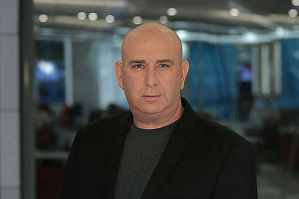 ניר דבורי , חדשות 12