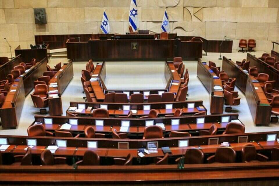 כנסת נכבדה // צילום: אורן בן חקון ,