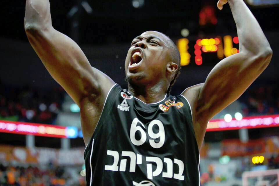 צילום: אלן שיבר // בראון חוגג ,