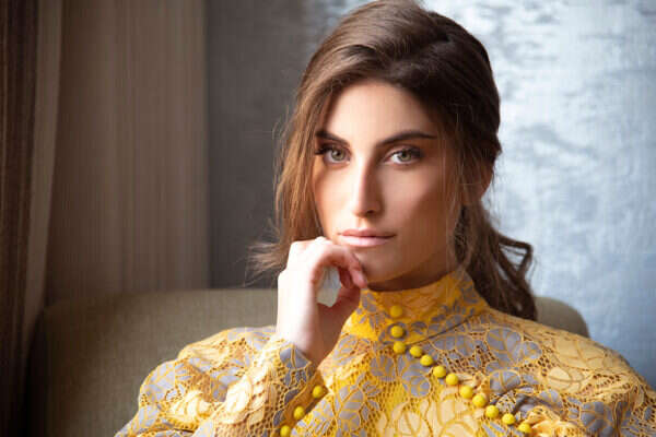 מבינה למה היא מותקפת. דנה זרמון , רונן אקרמן