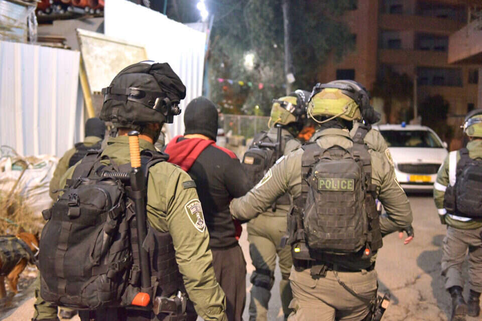 מעצר החשודים במעורבות בפיגוע , דוברות המשטרה