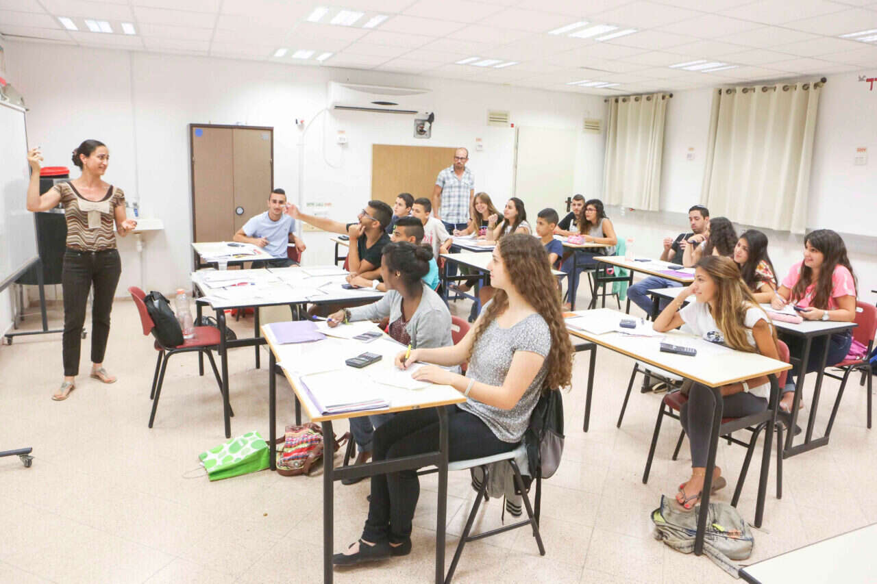 A record in high-tech graduations: more than 15 thousand students in the excellence track