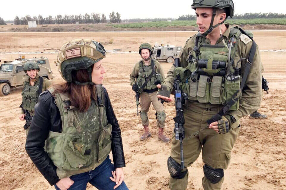 צילום:  אייל בן יעיש / חברת החדשות // תחקיר בהשגחת דובר צה"ל. יונית לוי , 