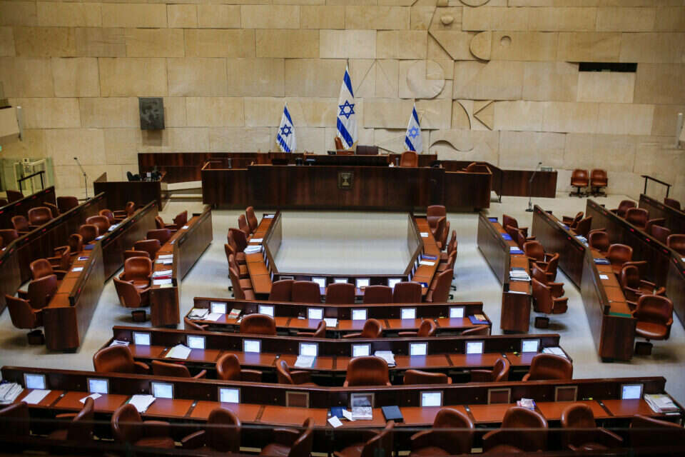 "שימו את האגו והכבוד העצמי בצד, זכרו שאתם שליחיו ומשרתיו של העם" // צילום: אורן בן חקון // "שימו את האגו והכבוד העצמי בצד, זכרו שאתם שליחיו ומשרתיו של העם" // צילום: אורן בן חקון ,