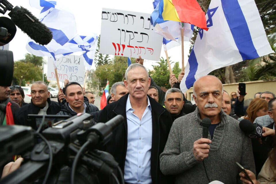 לא פסל את מנהיגותו של נתניהו. בני גנץ // צילום: יהושע יוסף // הדגיש כי יפעל ל"תיקון נכון של חוק הלאום". בני גנץ // צילום: יהושע יוסף ,
