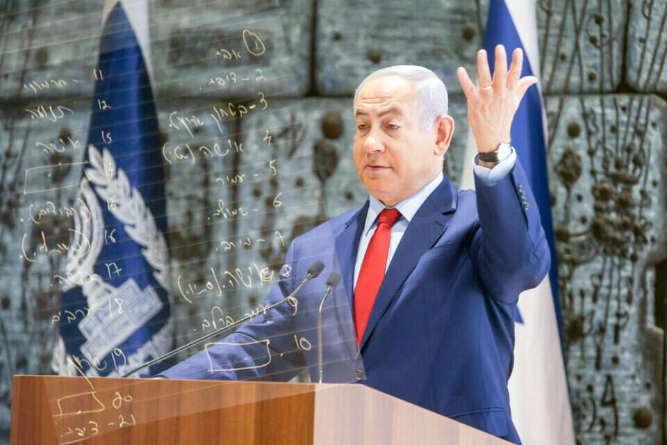 מנסה לשכנע שהשוחד הוא בצורת כתבות בתקשורת. נתניהו // צילום: אורן בן חקון // מנסה לשכנע שהשוחד הוא בצורת כתבות בתקשורת. נתניהו ,