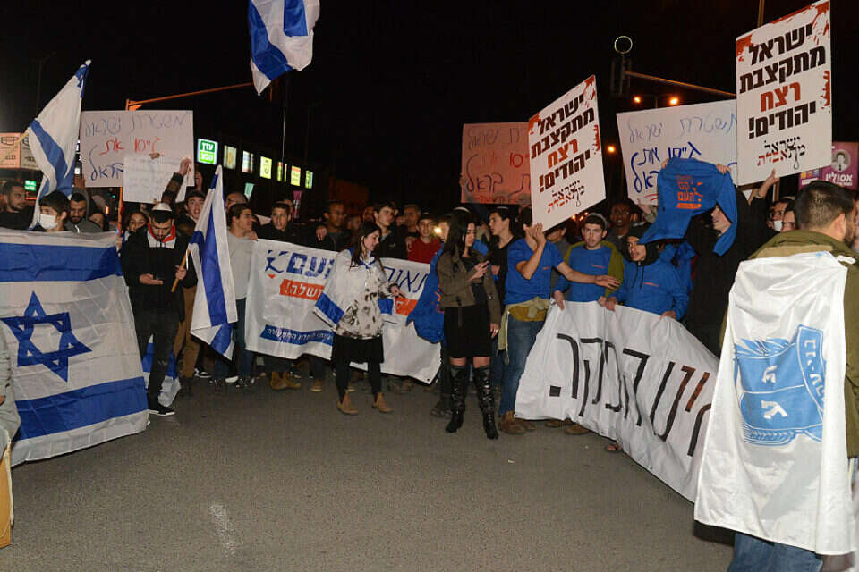 הפגנה בזירת הפיגוע בבאר שבע , דודו גרינשפן