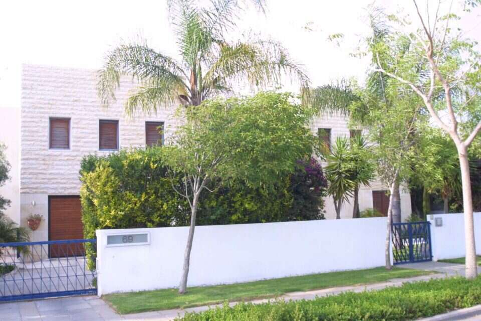 מעון ראש הממשלה בקיסריה (ארכיון) , הרצי שפירא