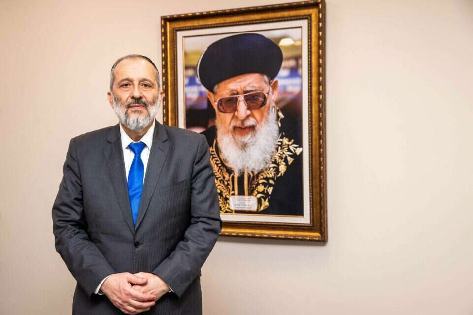 אריה דרעי , אורן בן חקון