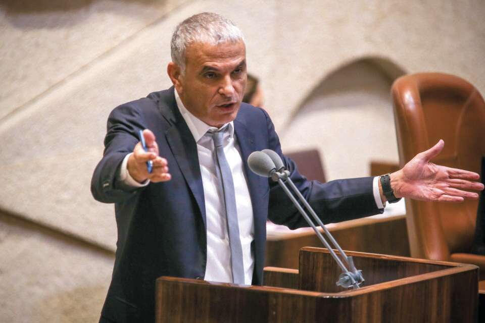 הבעיה המרכזית: השר כחלון // צילום: אורן בן חקון ,